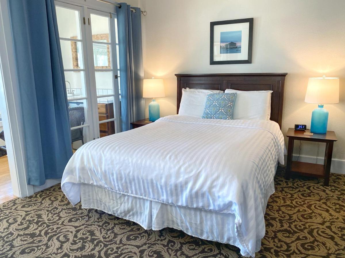 The Edgewater Hotel Avalon