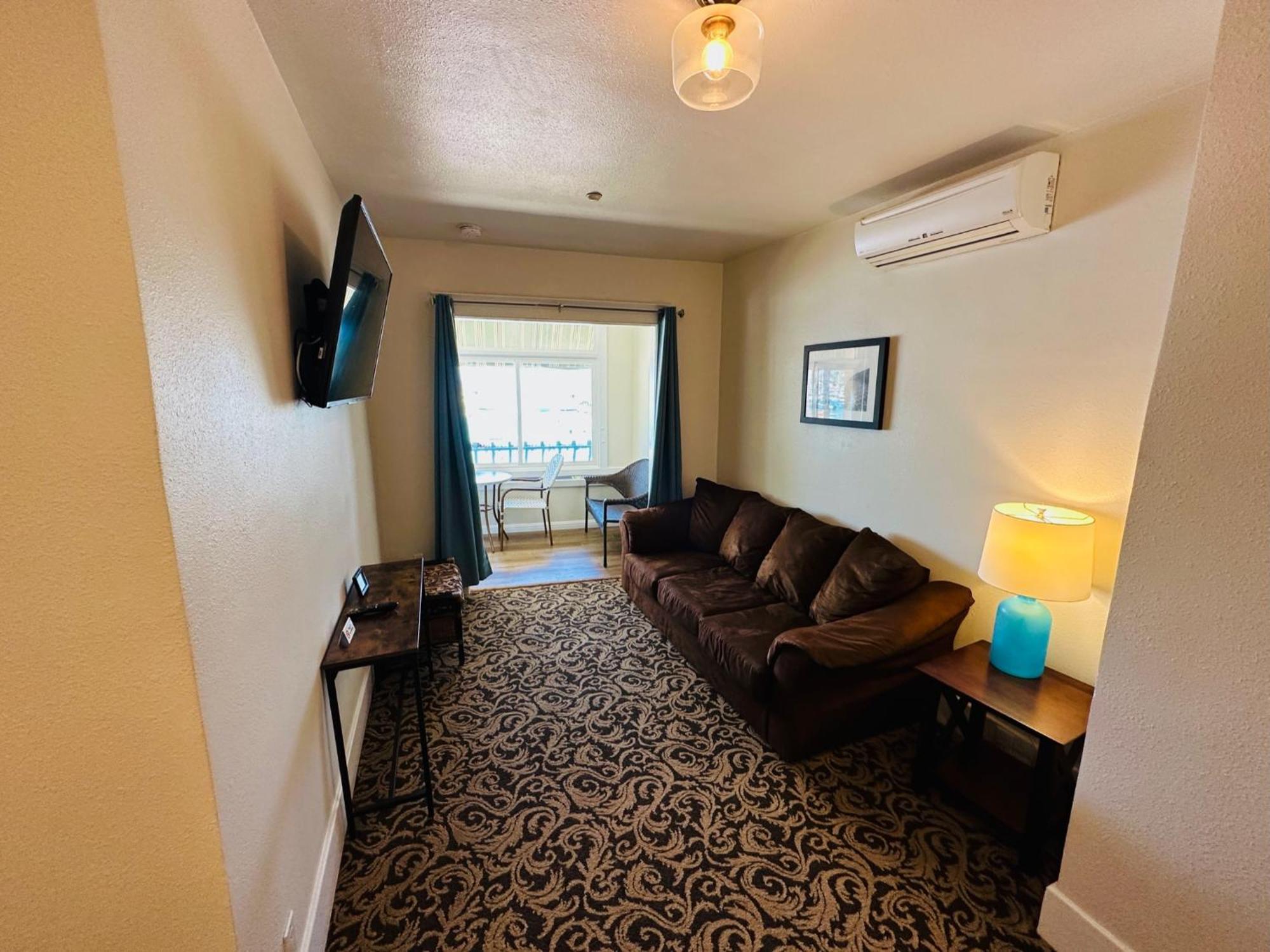 The Edgewater * Avalon